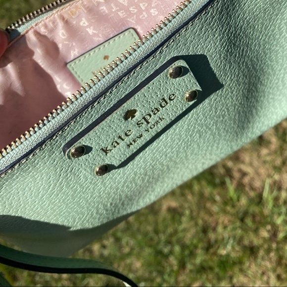 Kate Spade Wristlet - Picture 7 of 9